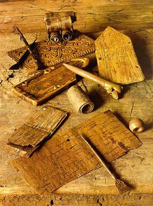 Древние инструменты и материалы для письма